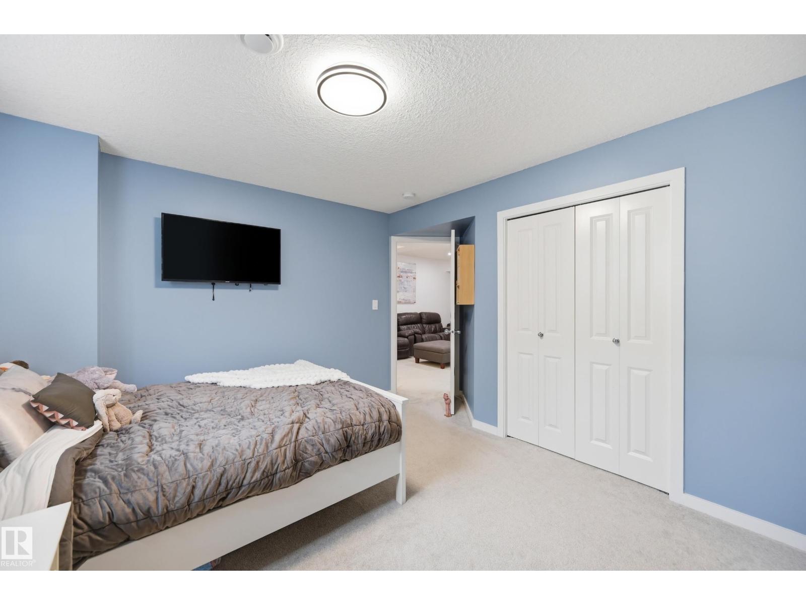 105 JAMES CR — photo 34