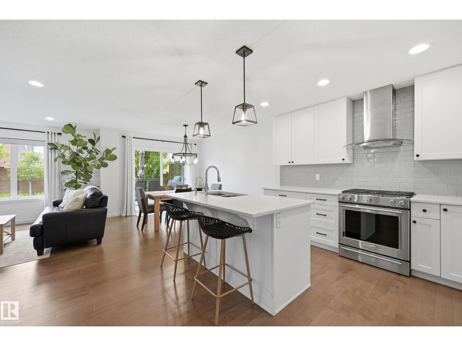 105 JAMES CR — photo 6