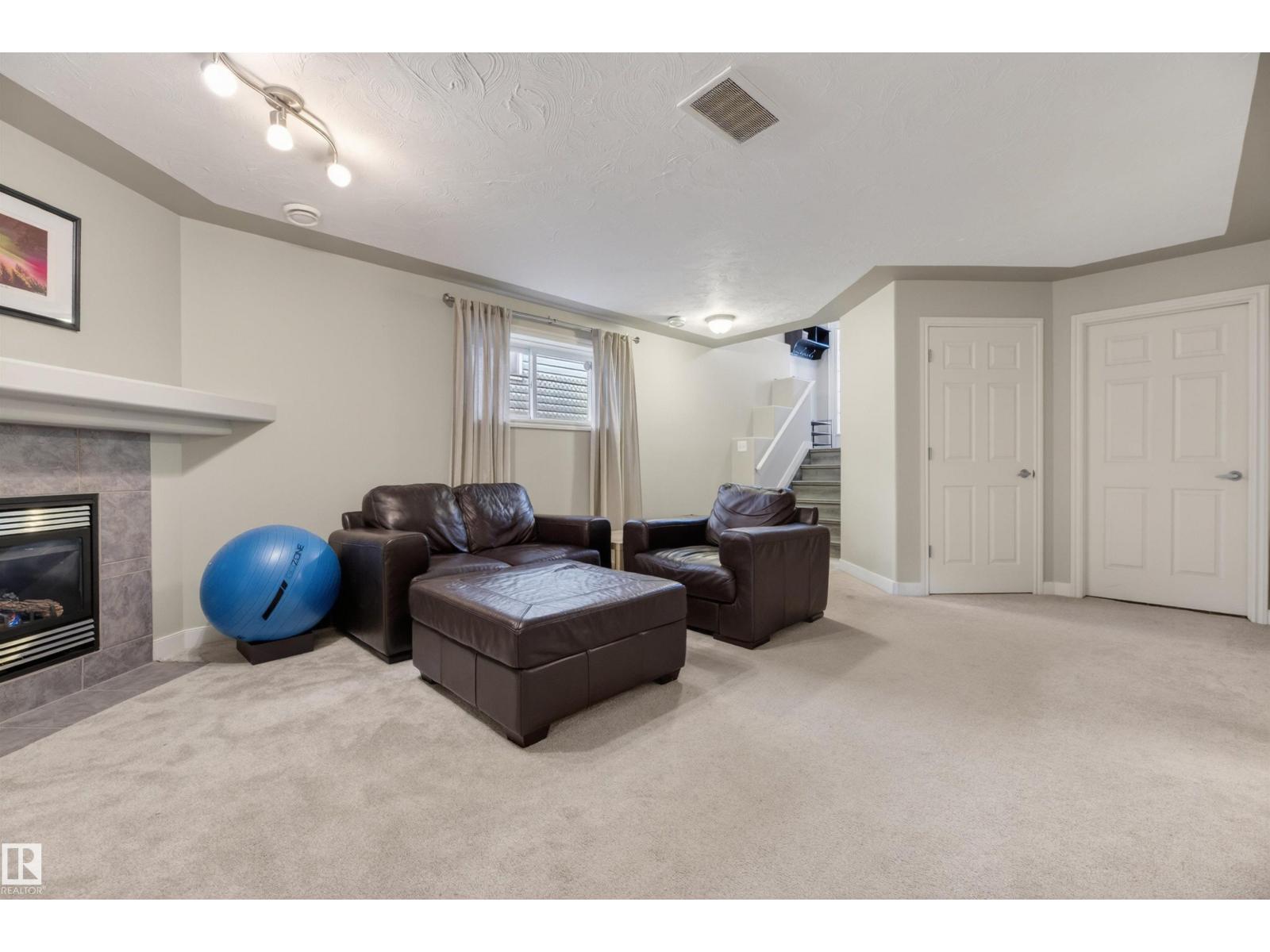 73 CAVAN CR — photo 30