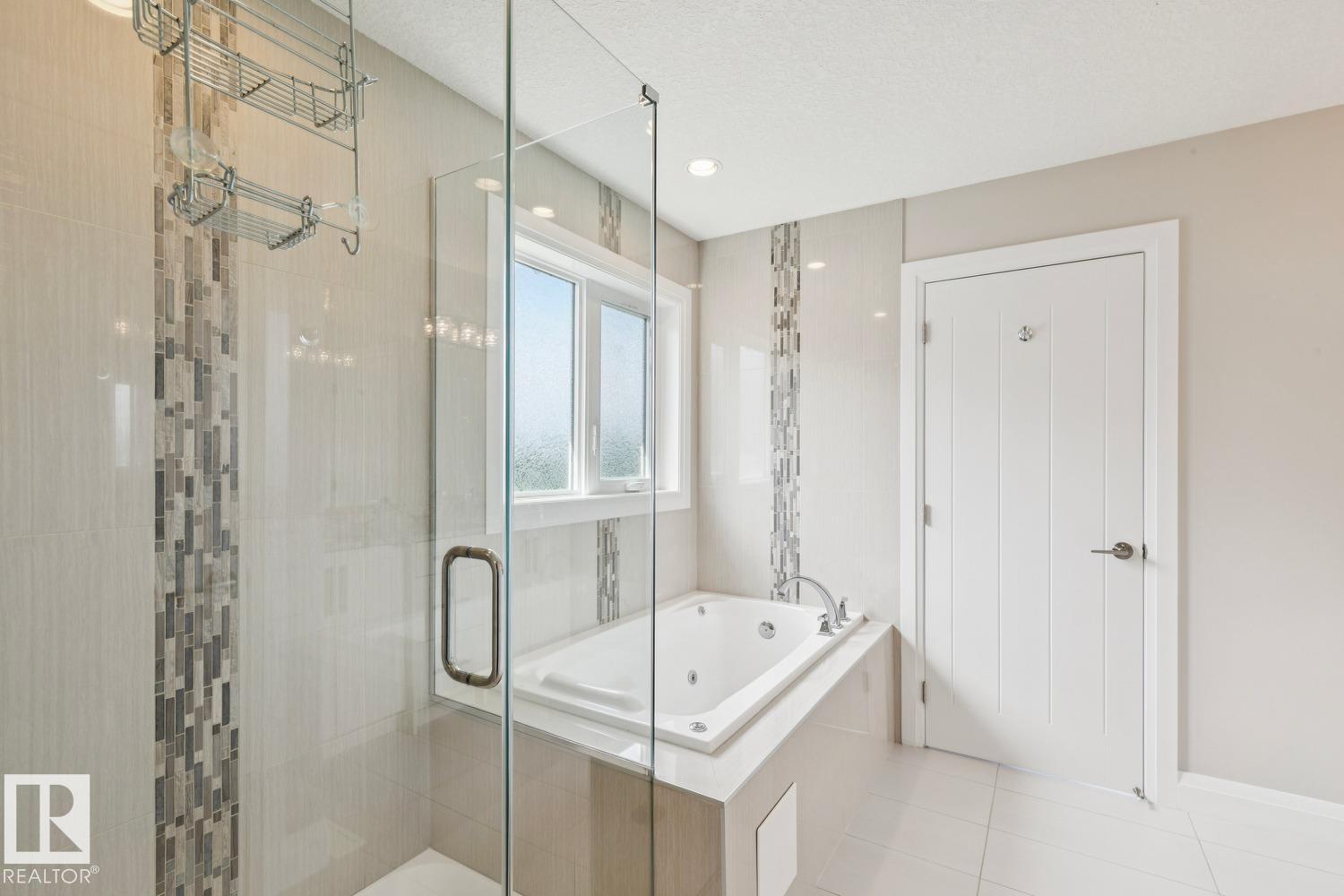 1724 164 ST SW — photo 41