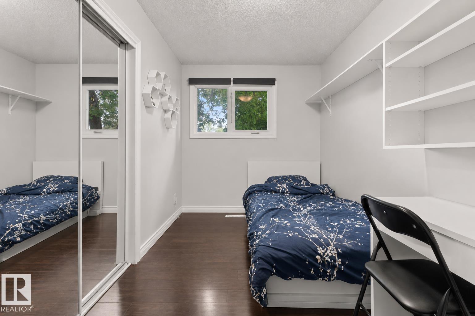 11234 40 AV NW - 12
