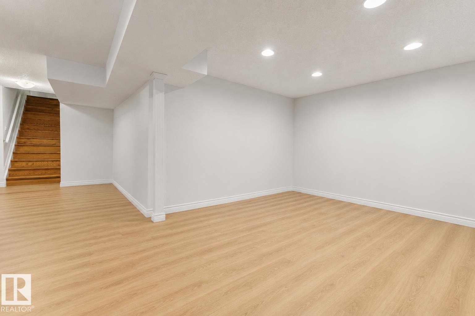 11234 40 AV NW - 14