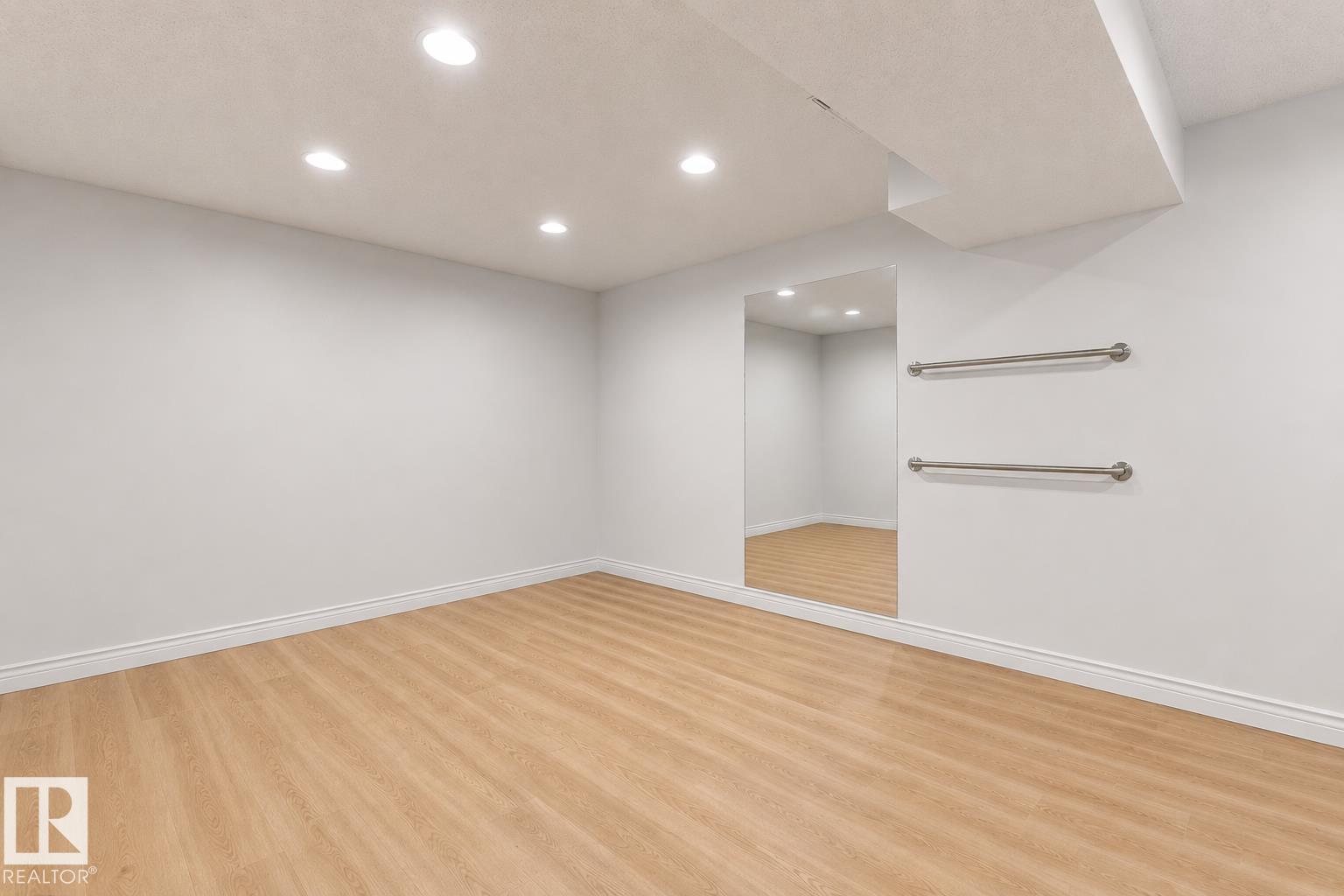 11234 40 AV NW - 16