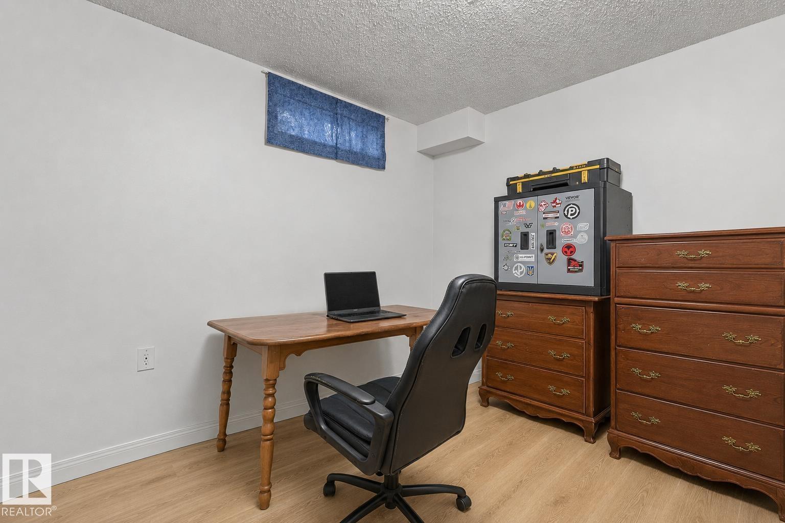 11234 40 AV NW - 20