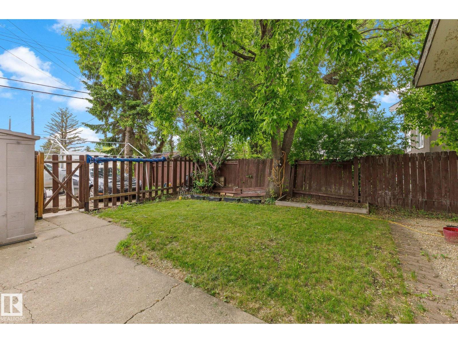 11234 40 AV NW - 22