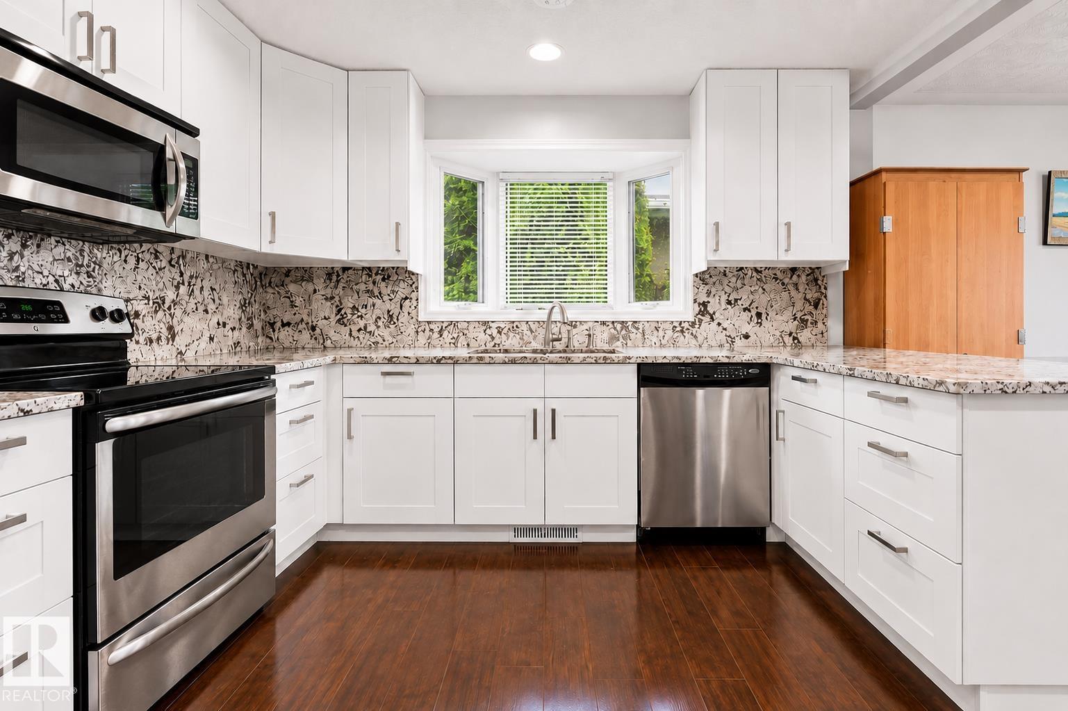 11234 40 AV NW - 6