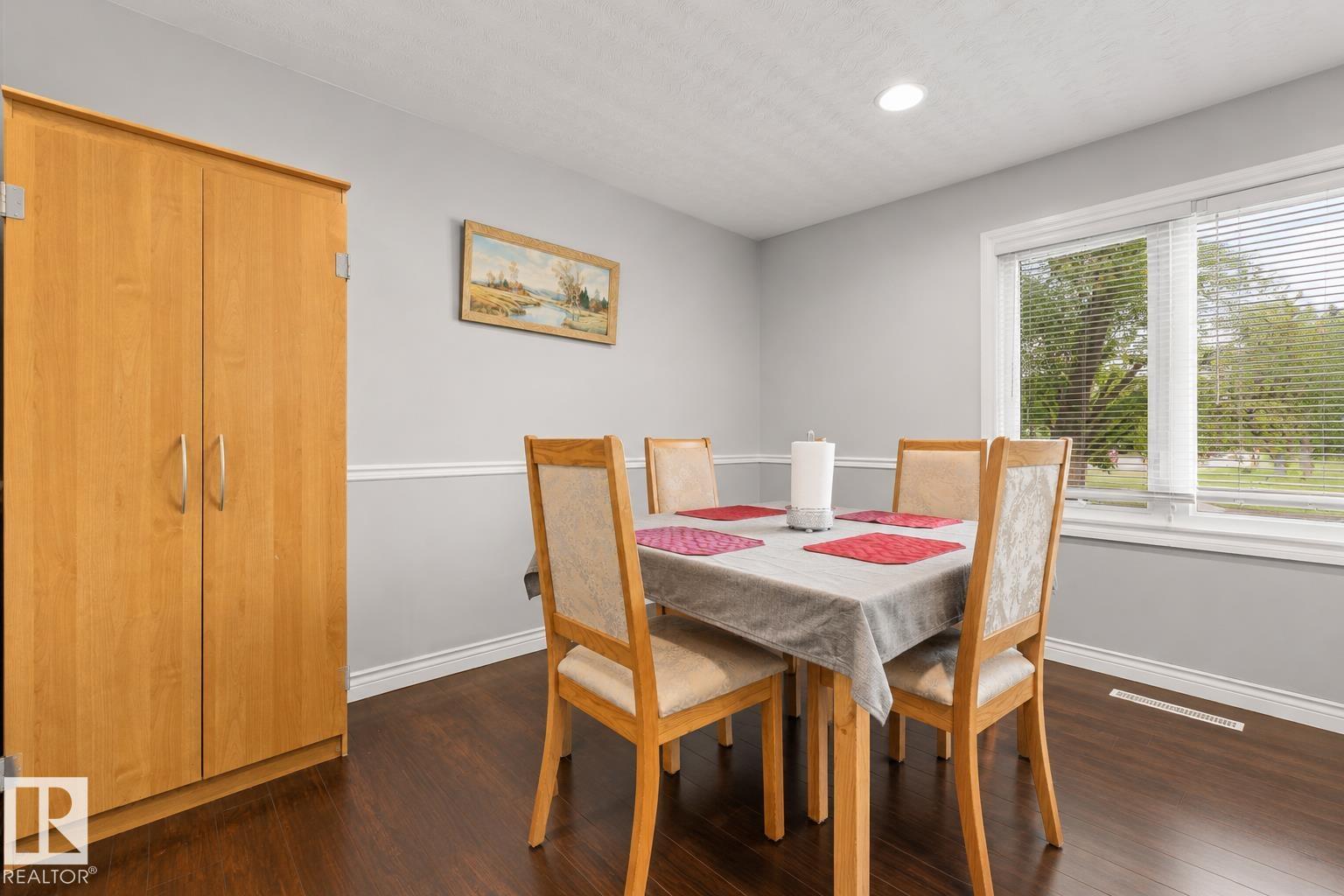 11234 40 AV NW - 7