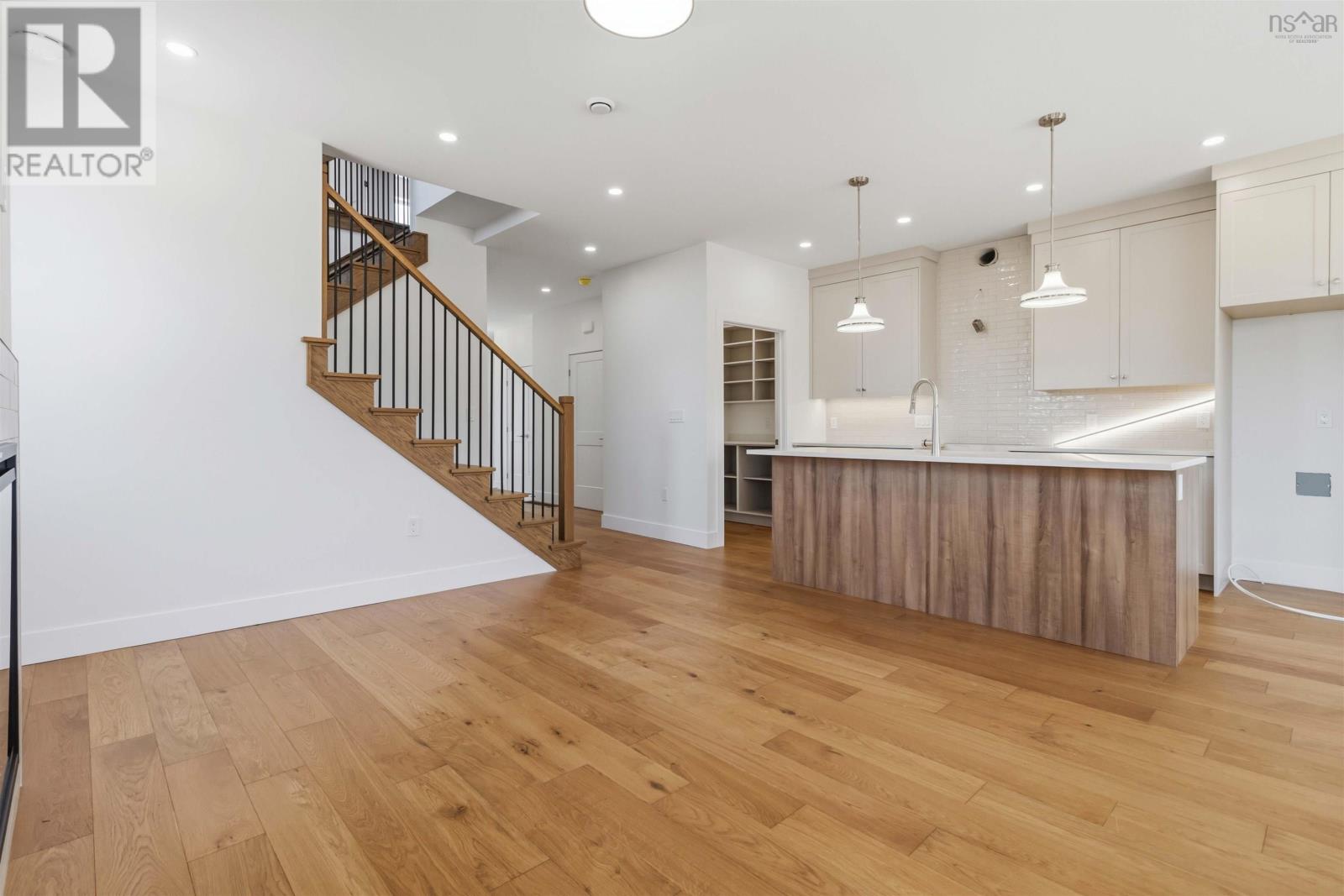 Property 33 of 37 of LW14 209 Lewis Drive