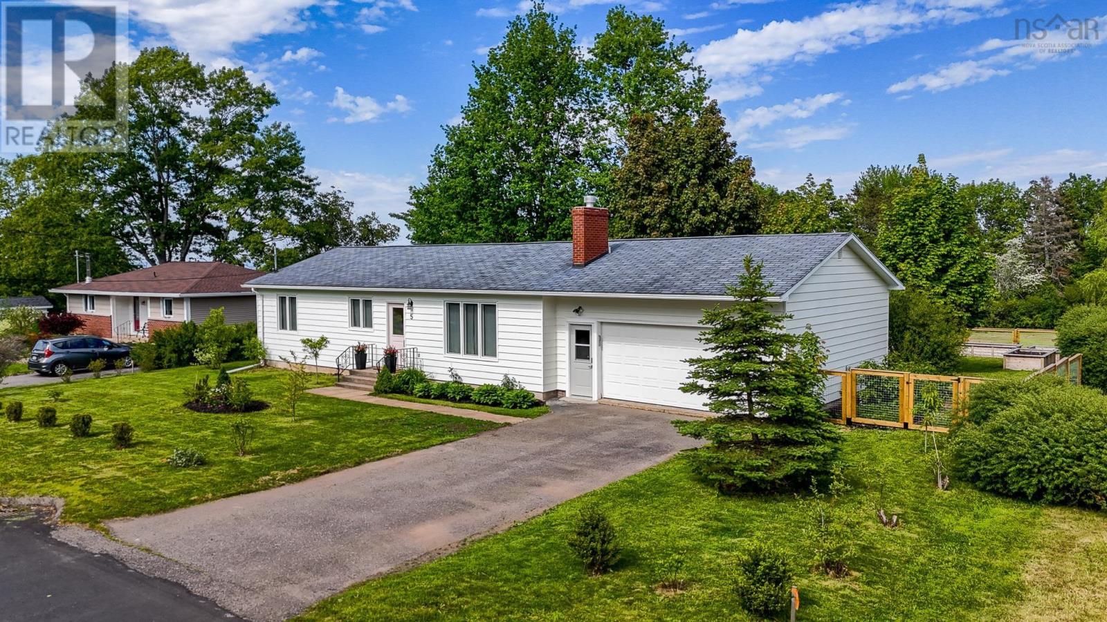 Property 2 of 38 of 5 Grandview Drive