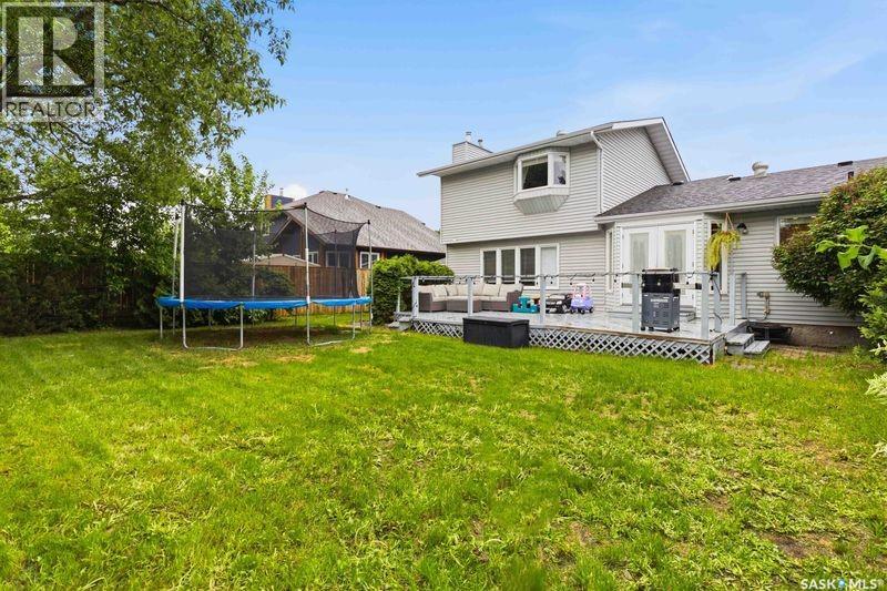 142 Neusch CRESCENT — photo 29