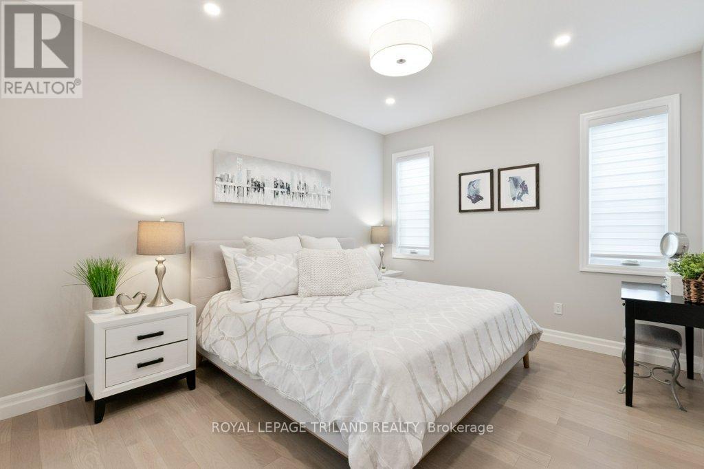 252 RENAISSANCE DRIVE - 25