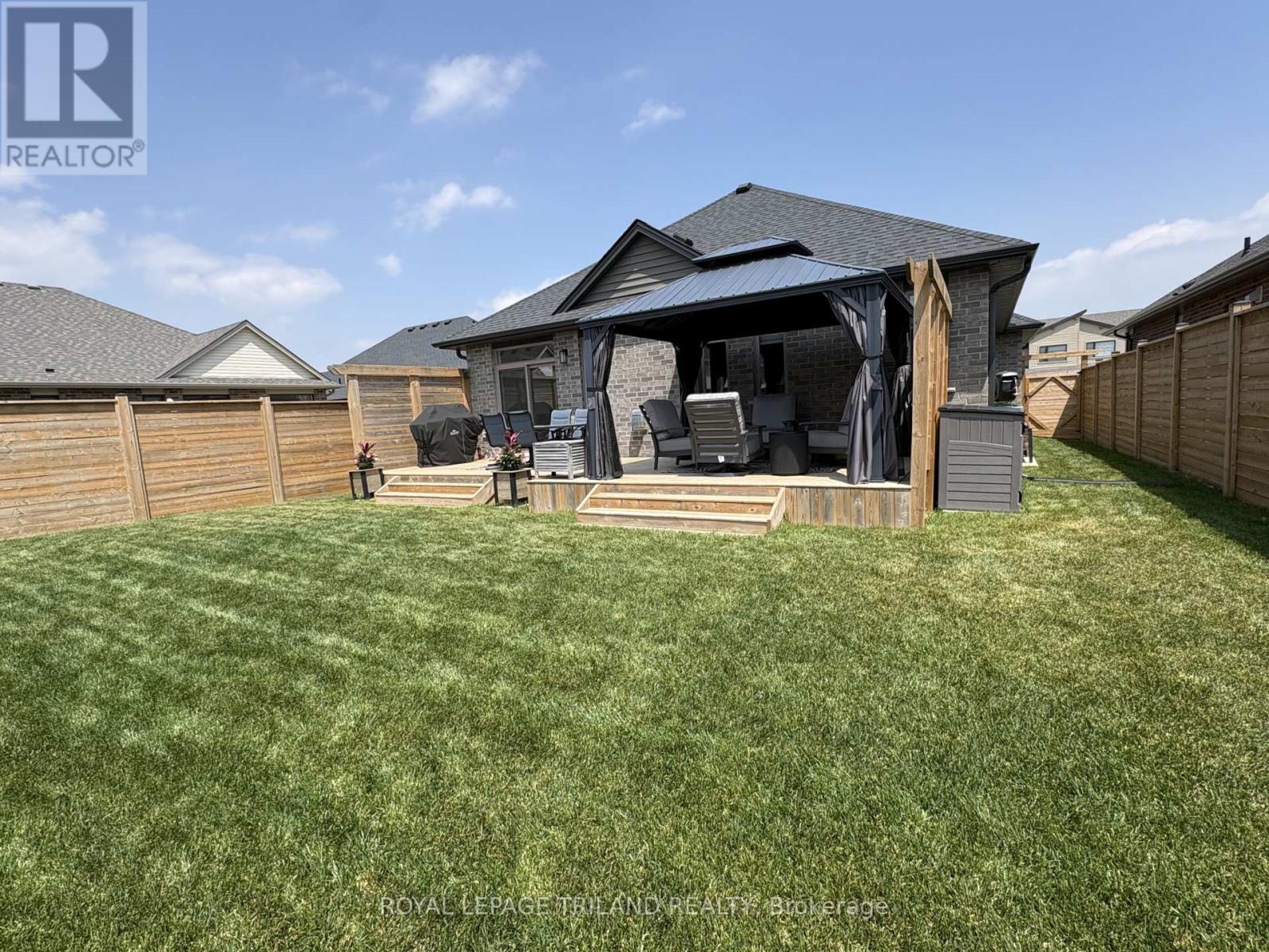 252 RENAISSANCE DRIVE - 44