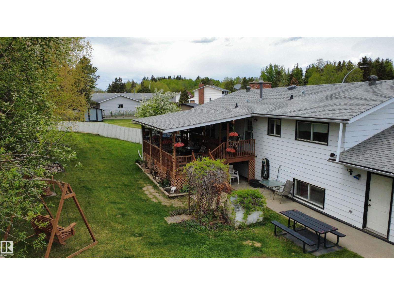 4809 MacKenzie Ave - 5