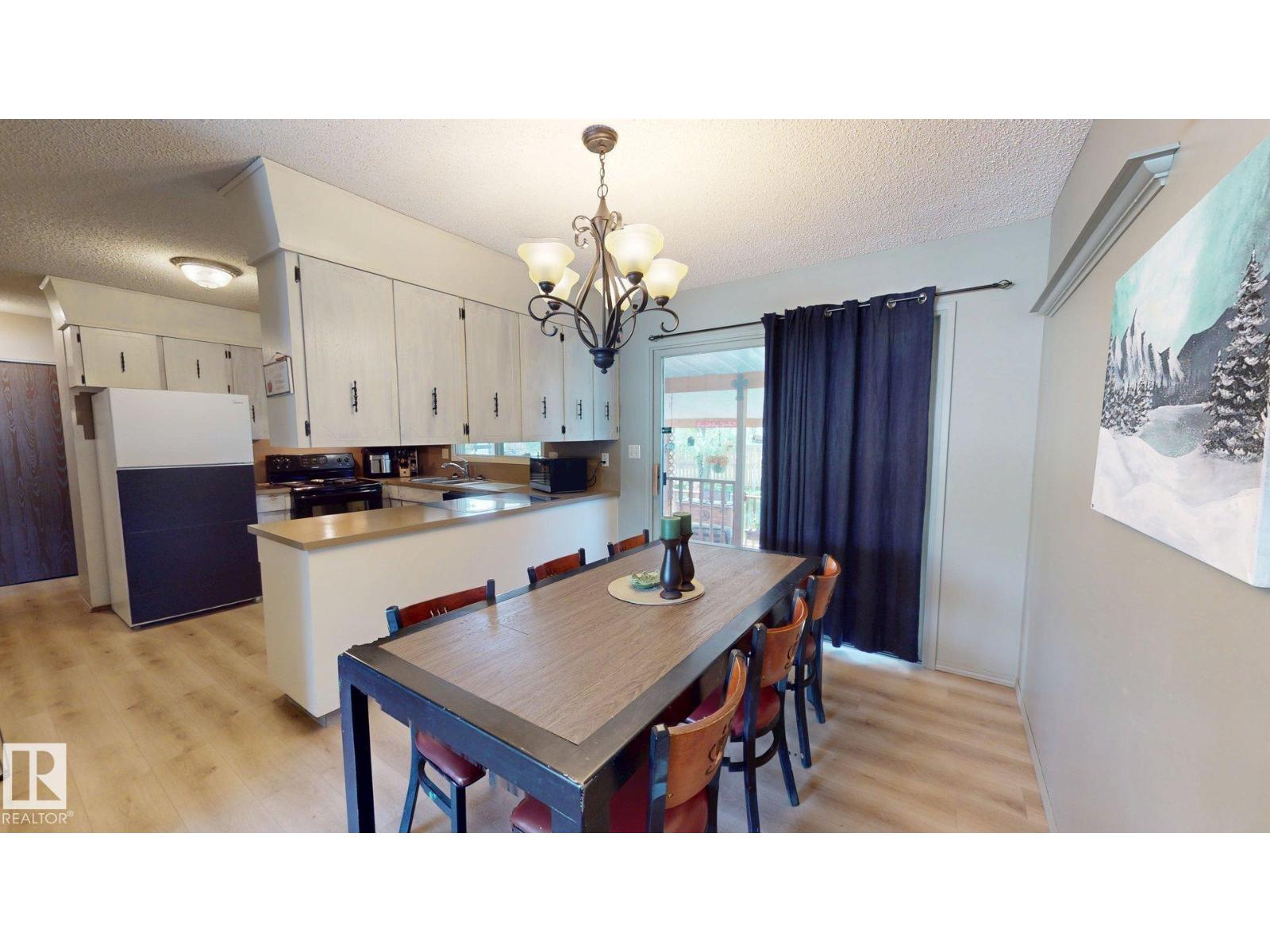 4809 MacKenzie Ave - 13