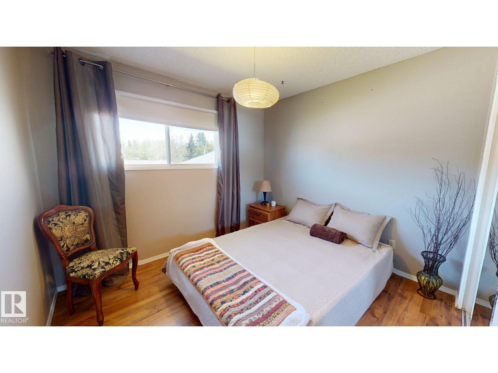 4809 MacKenzie Ave - 18