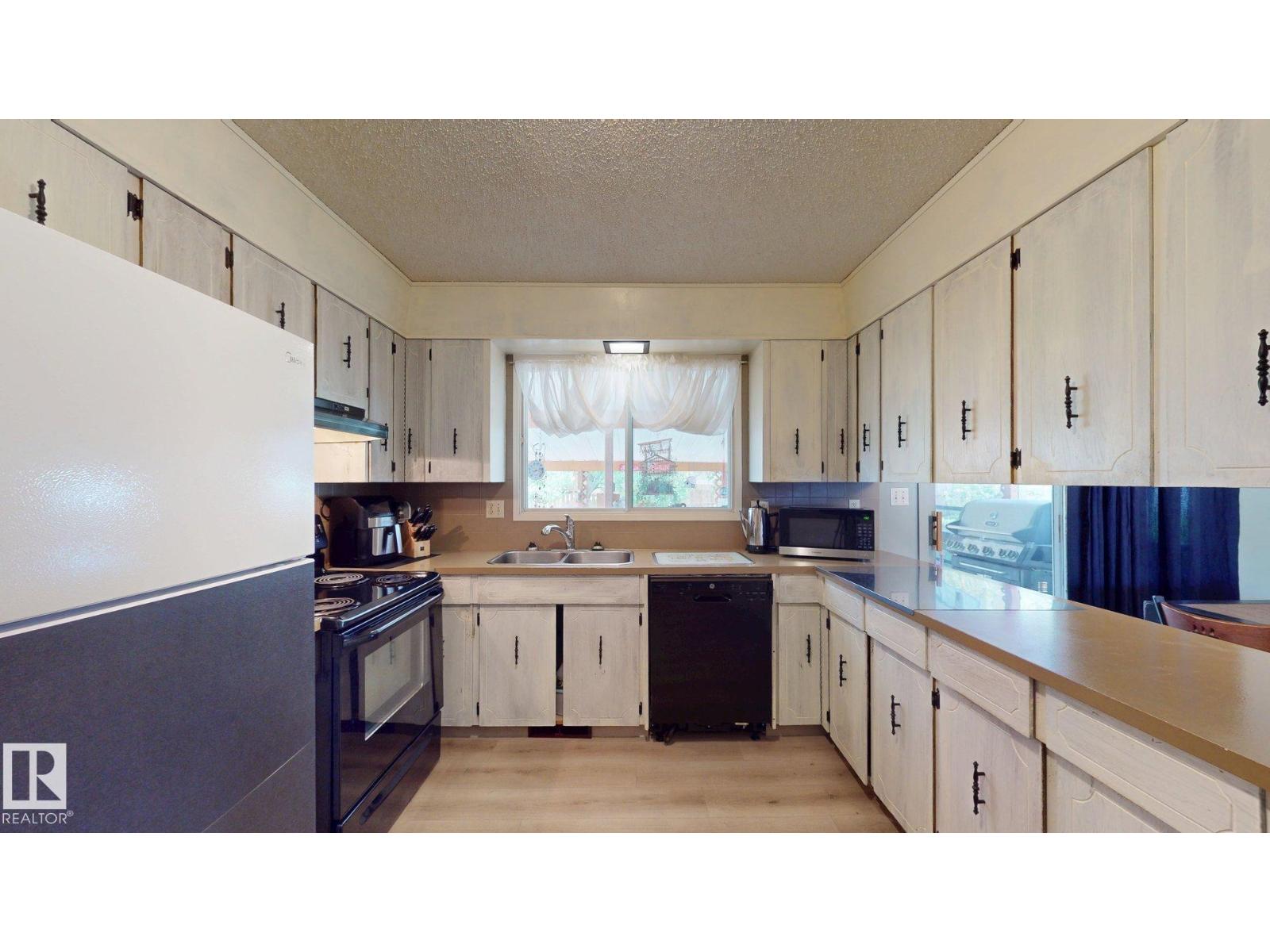 4809 MacKenzie Ave - 15