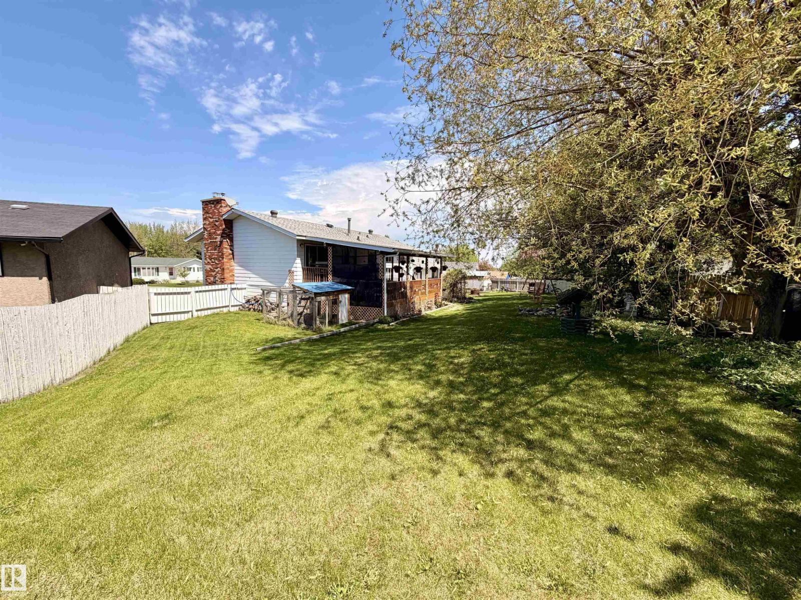 4809 MacKenzie Ave - 44