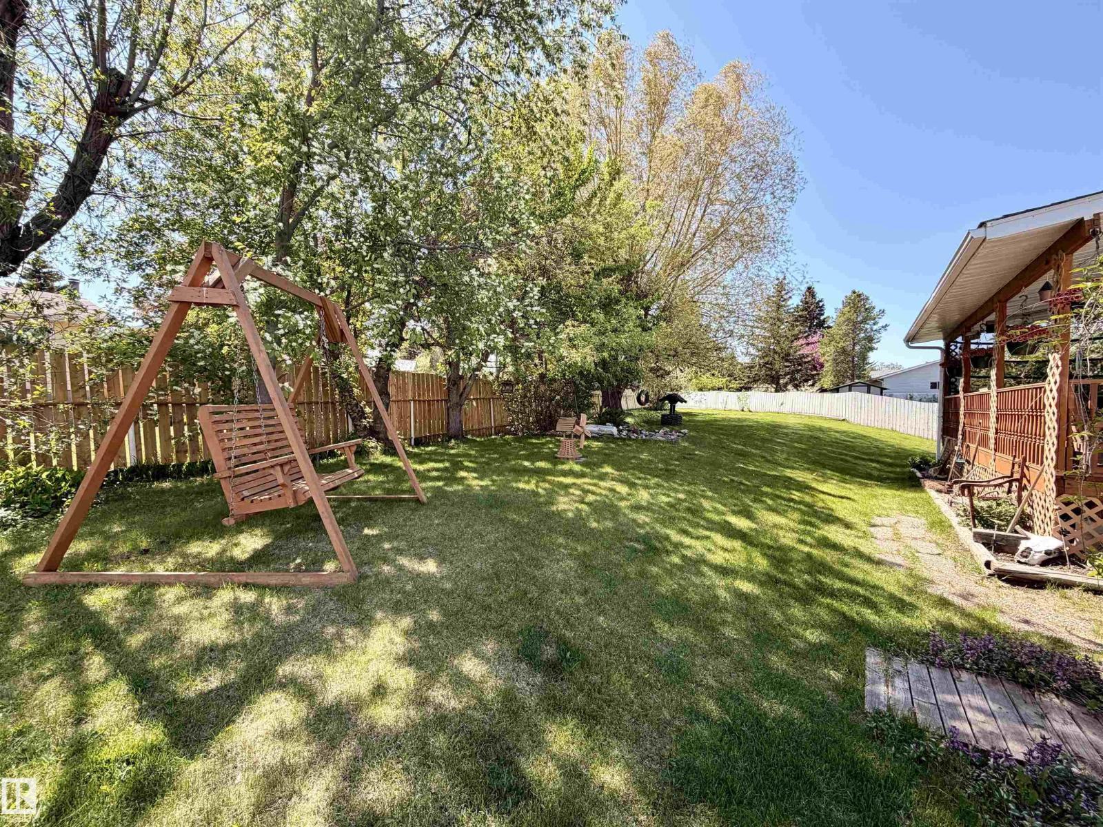 4809 MacKenzie Ave - 51