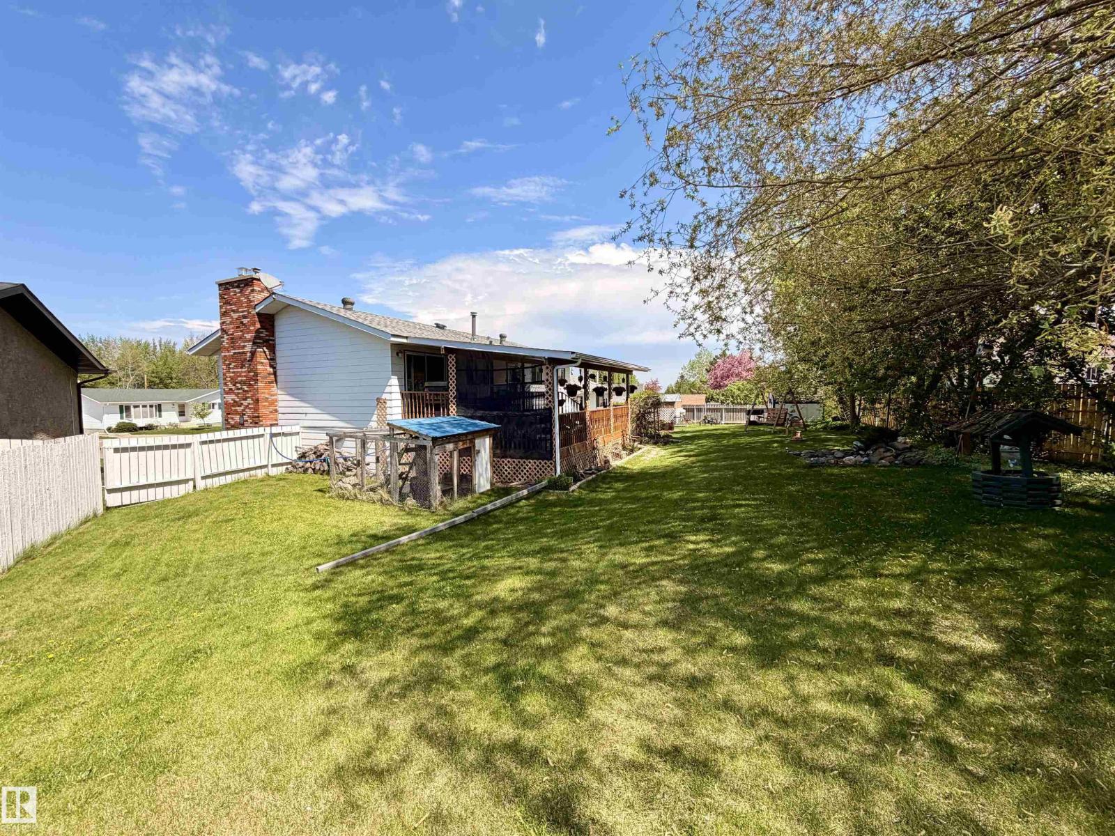 4809 MacKenzie Ave - 43