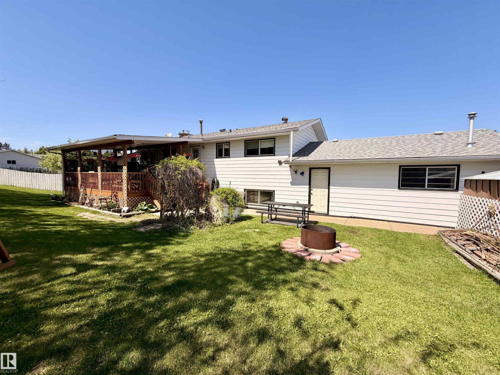 4809 MacKenzie Ave - 46