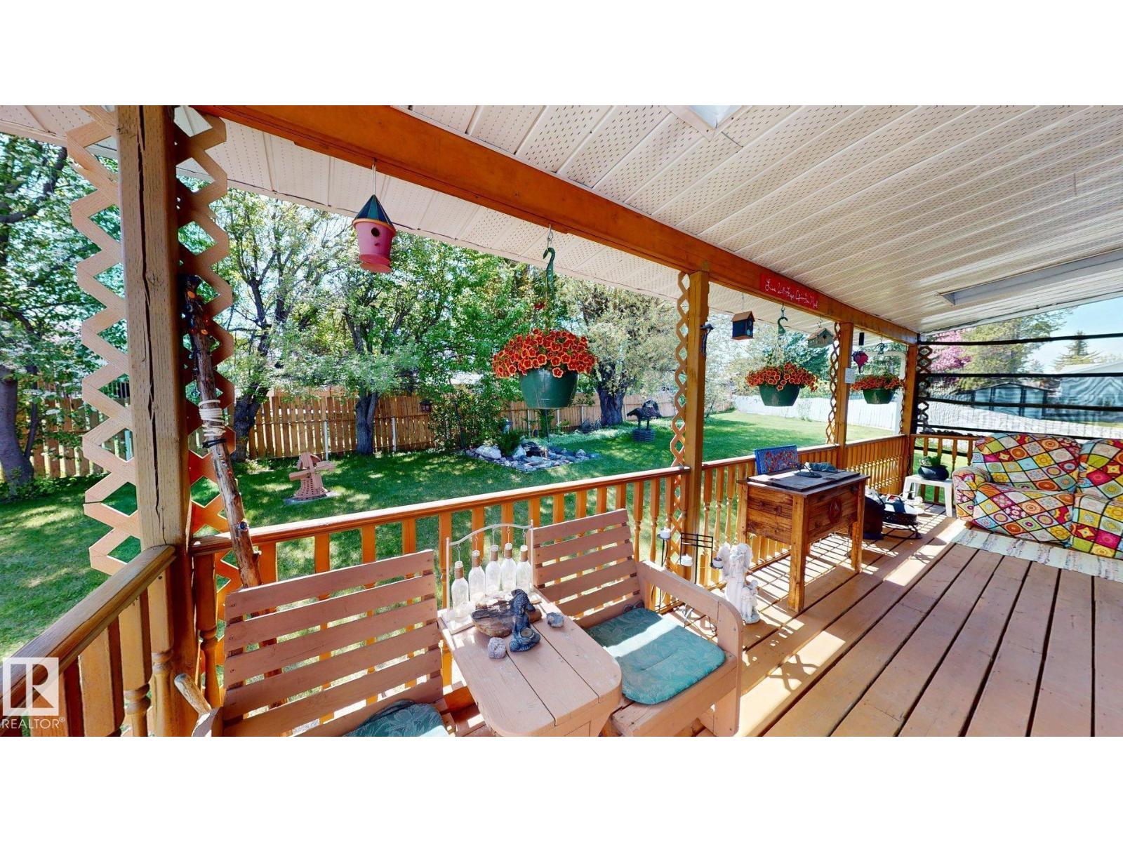 4809 MacKenzie Ave - 38