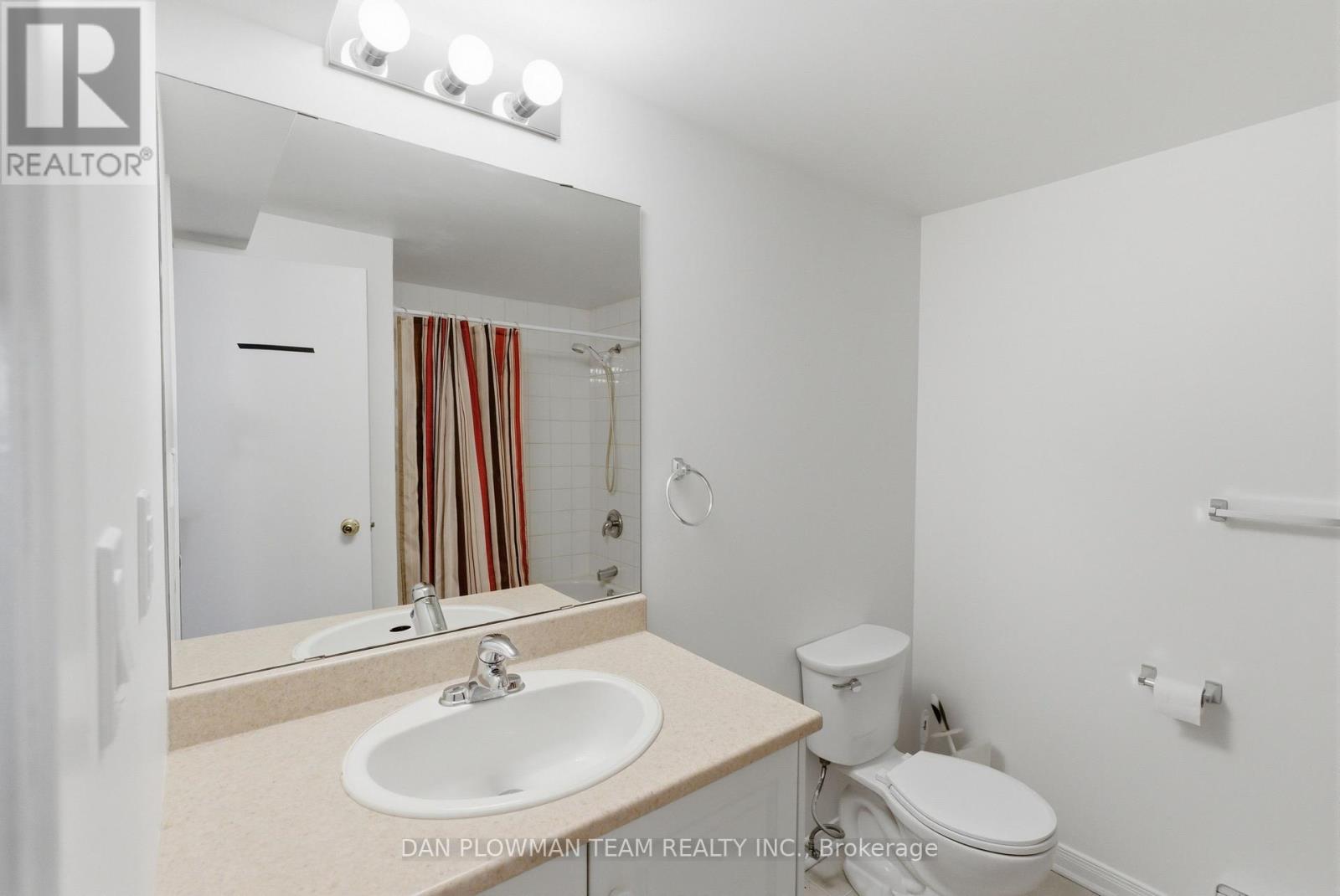 176 NASSAU STREET - 14