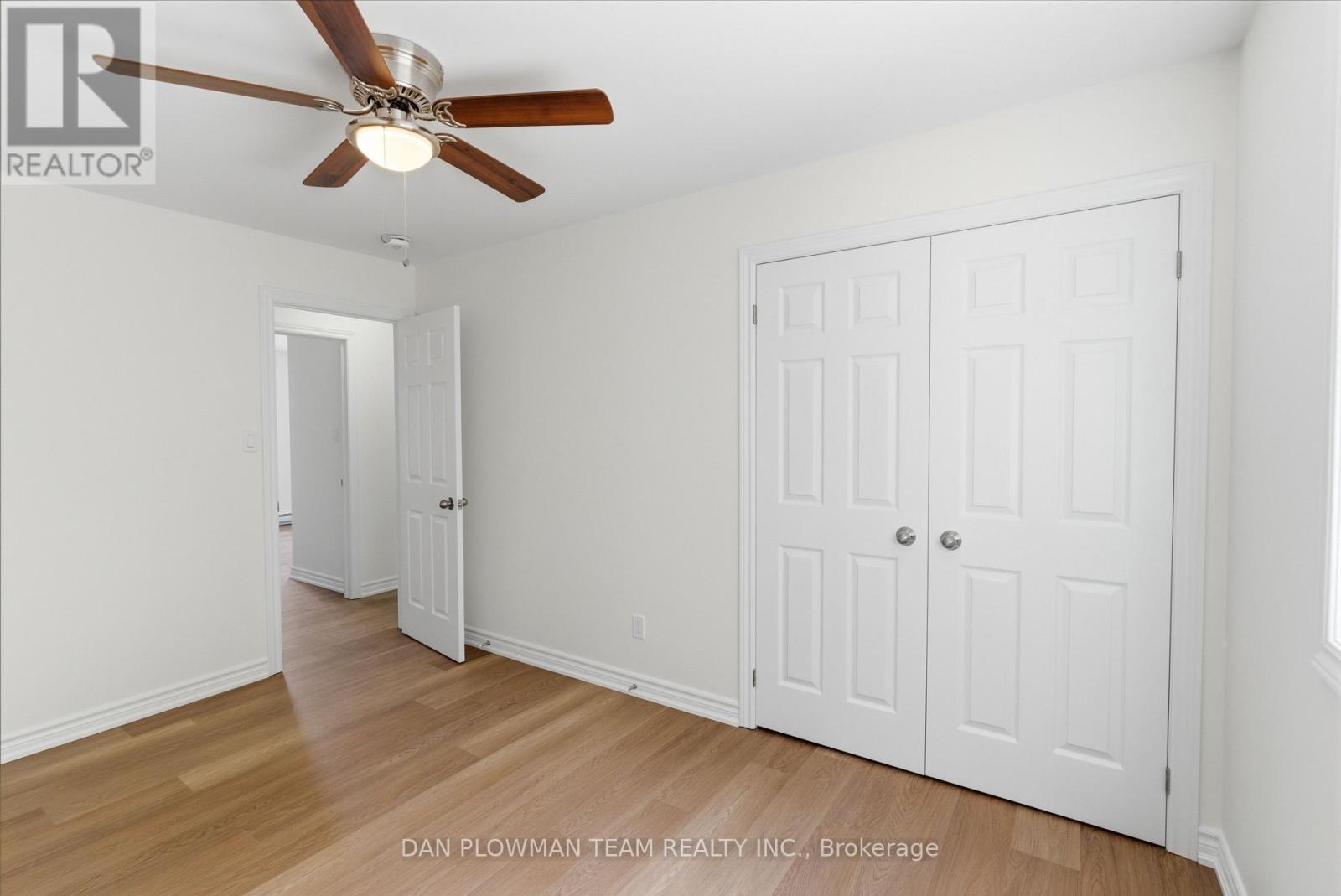 176 NASSAU STREET - 32
