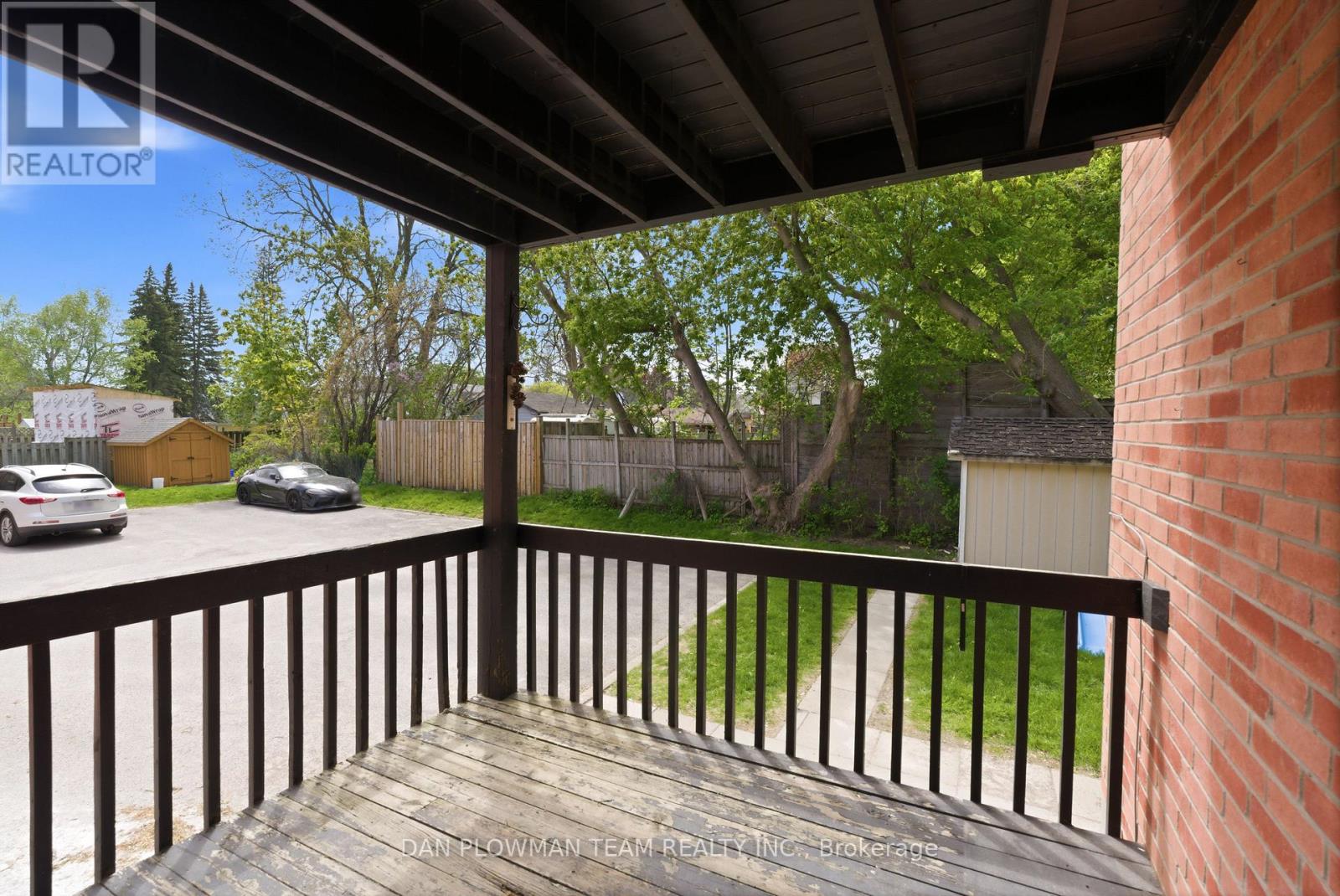 176 NASSAU STREET - 37