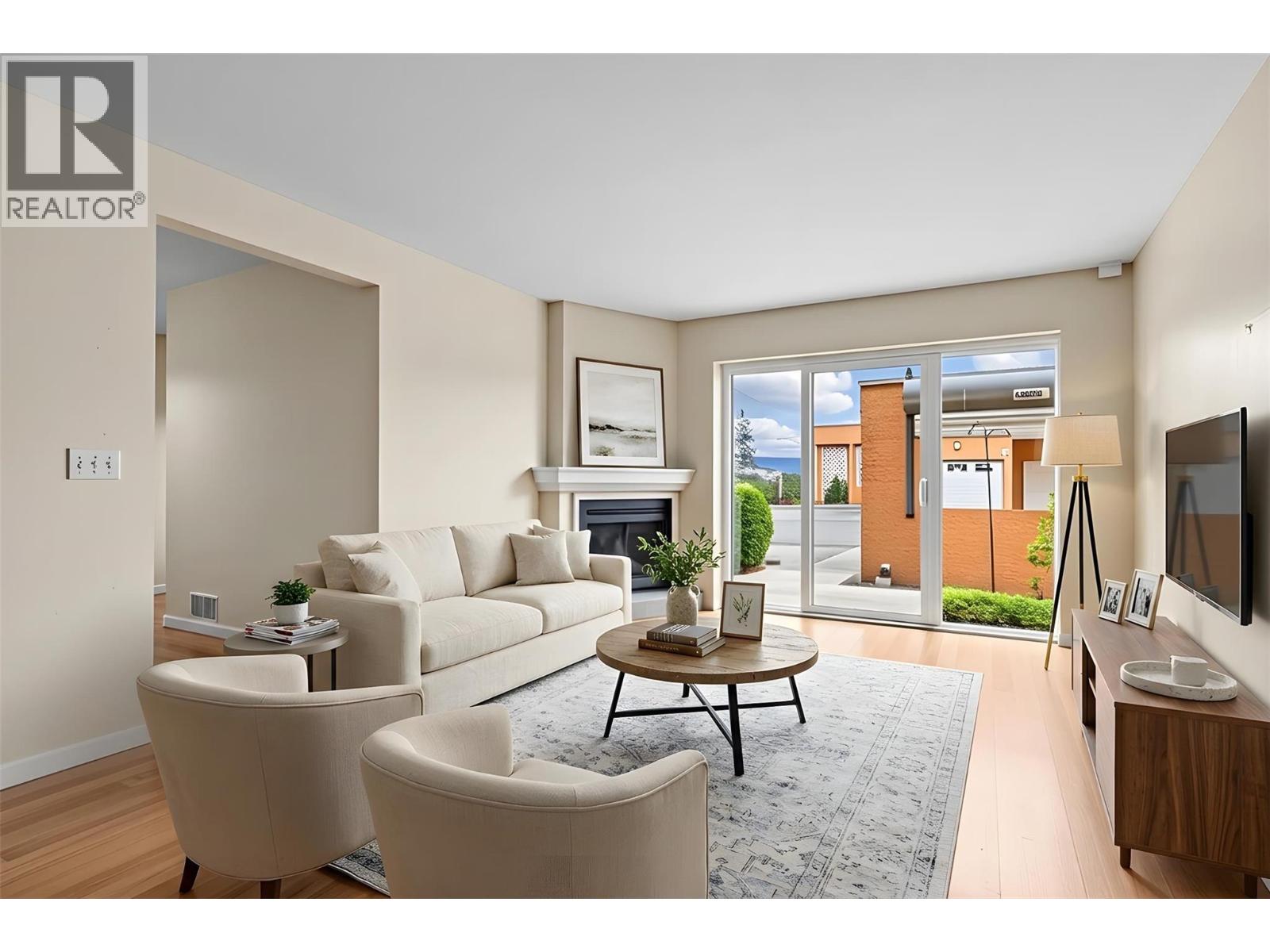 6 2433 Ingram Road, West Kelowna