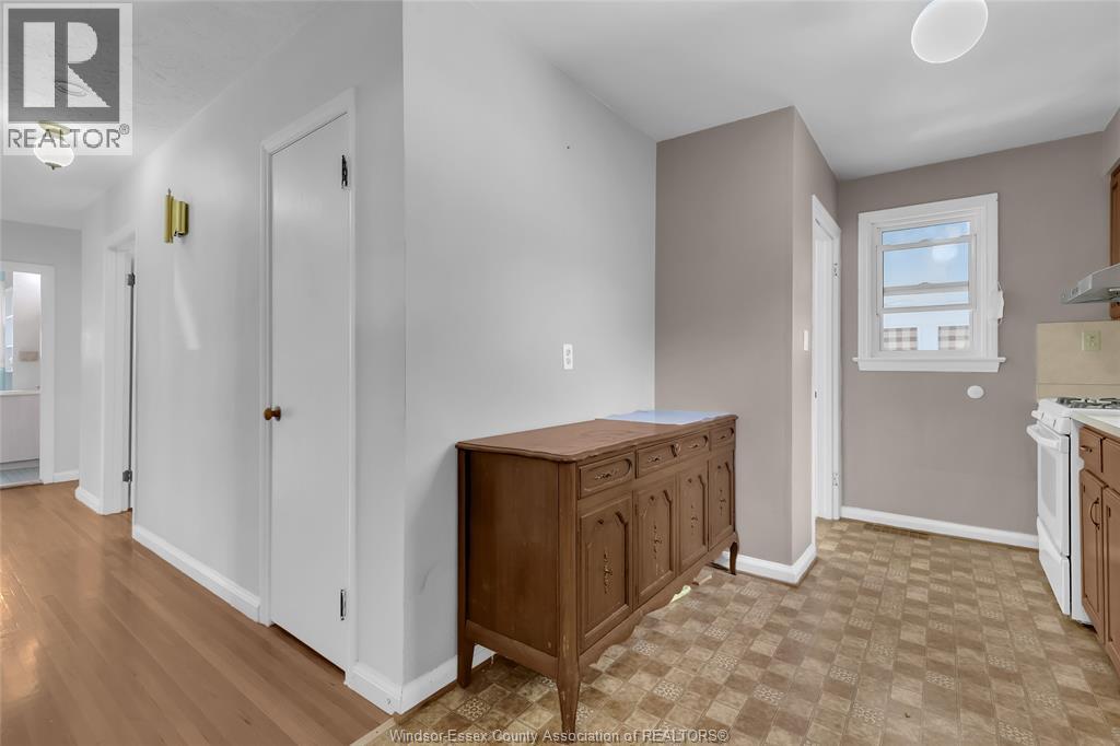 3331 LONGFELLOW - 12