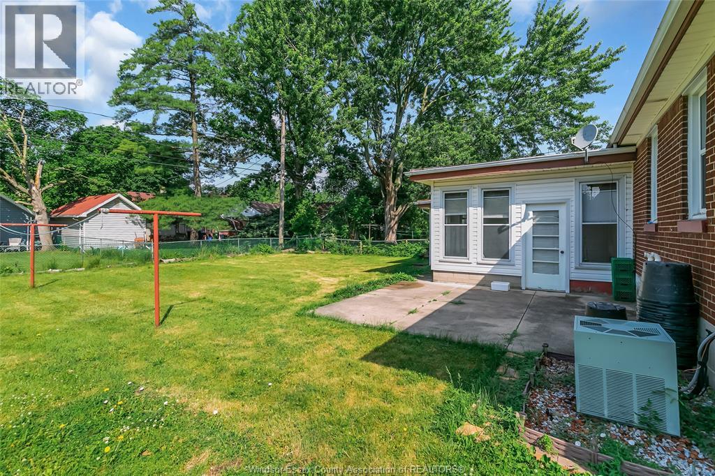 3331 LONGFELLOW - 26