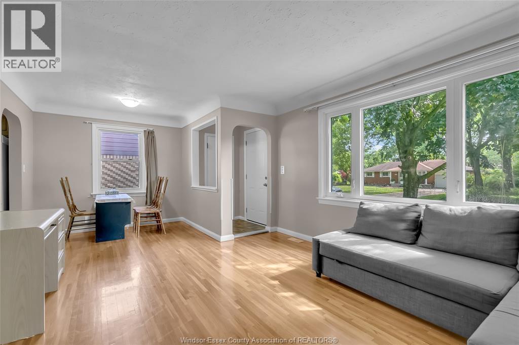 3331 LONGFELLOW - 4