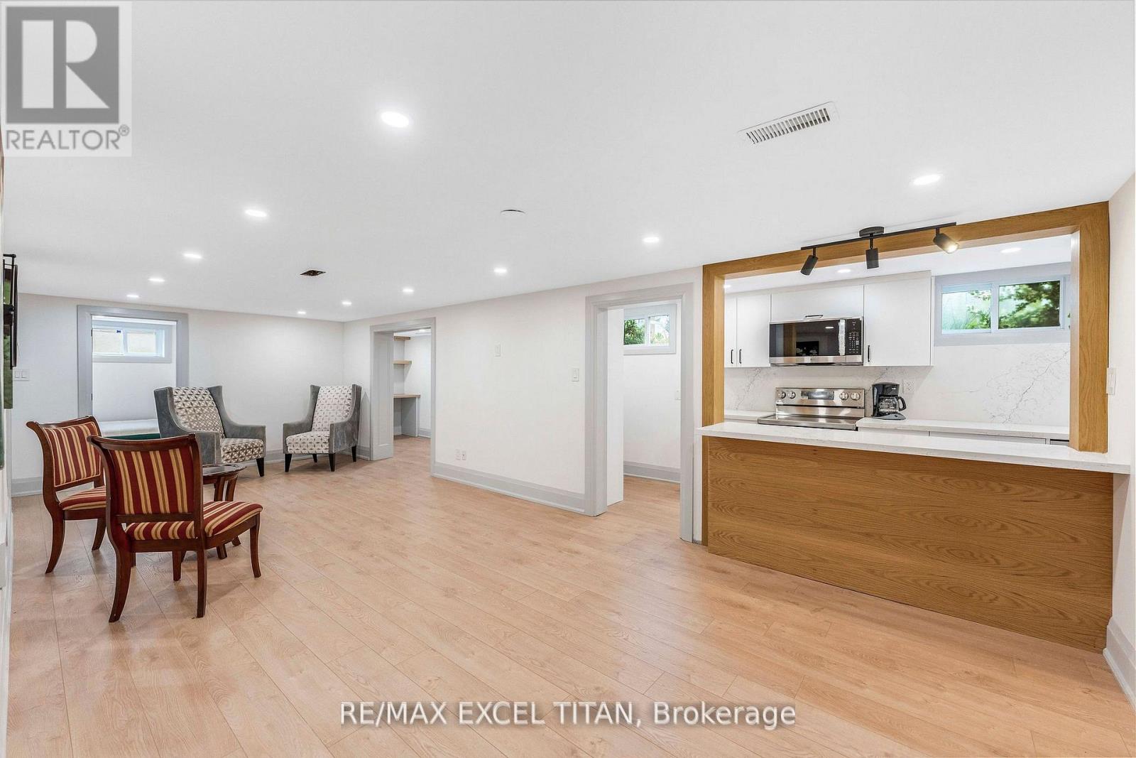 66 MARION CRESCENT - 24