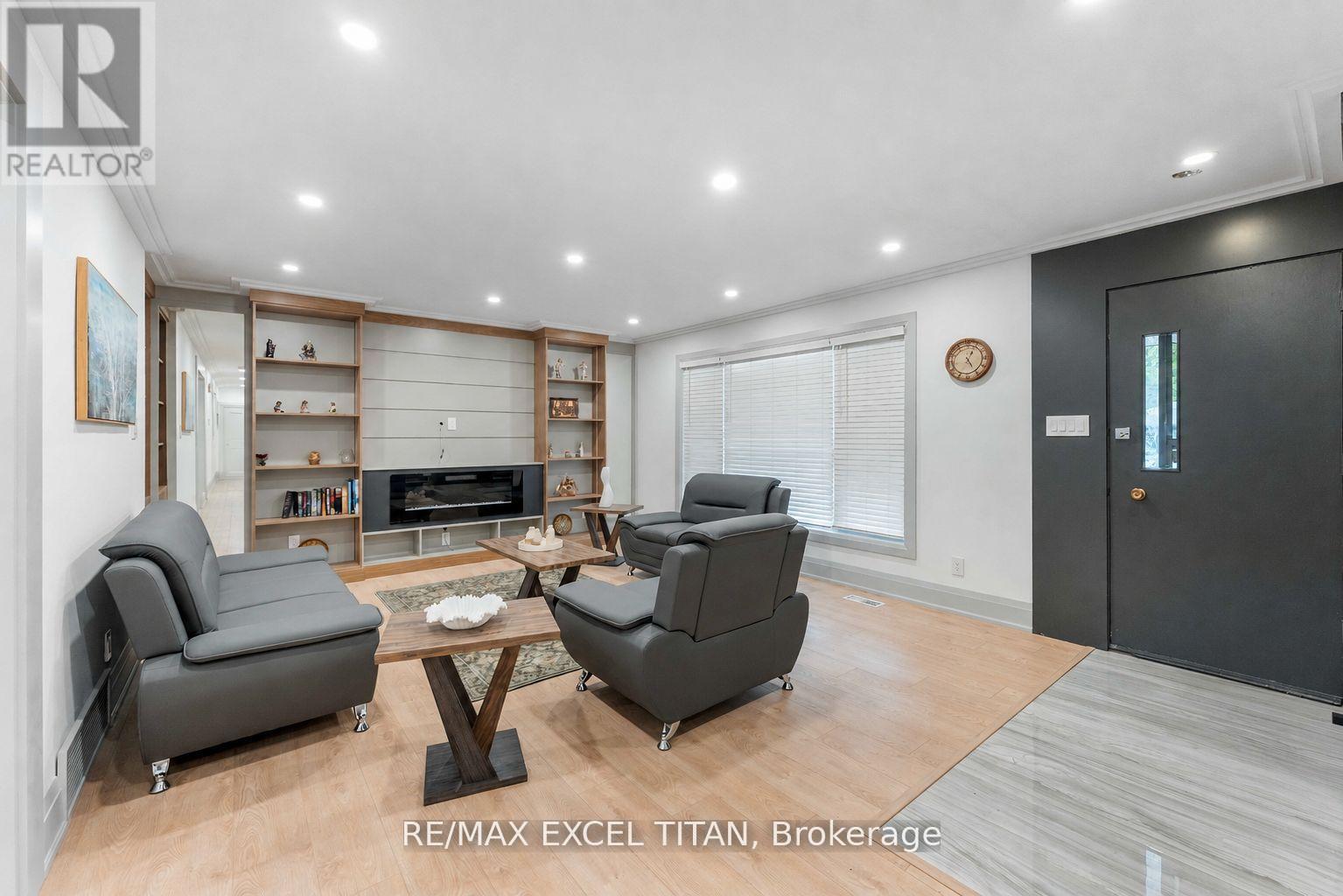 66 MARION CRESCENT - 5