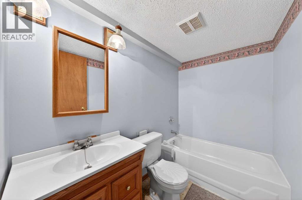 31 Martinridge Grove NE — photo 44