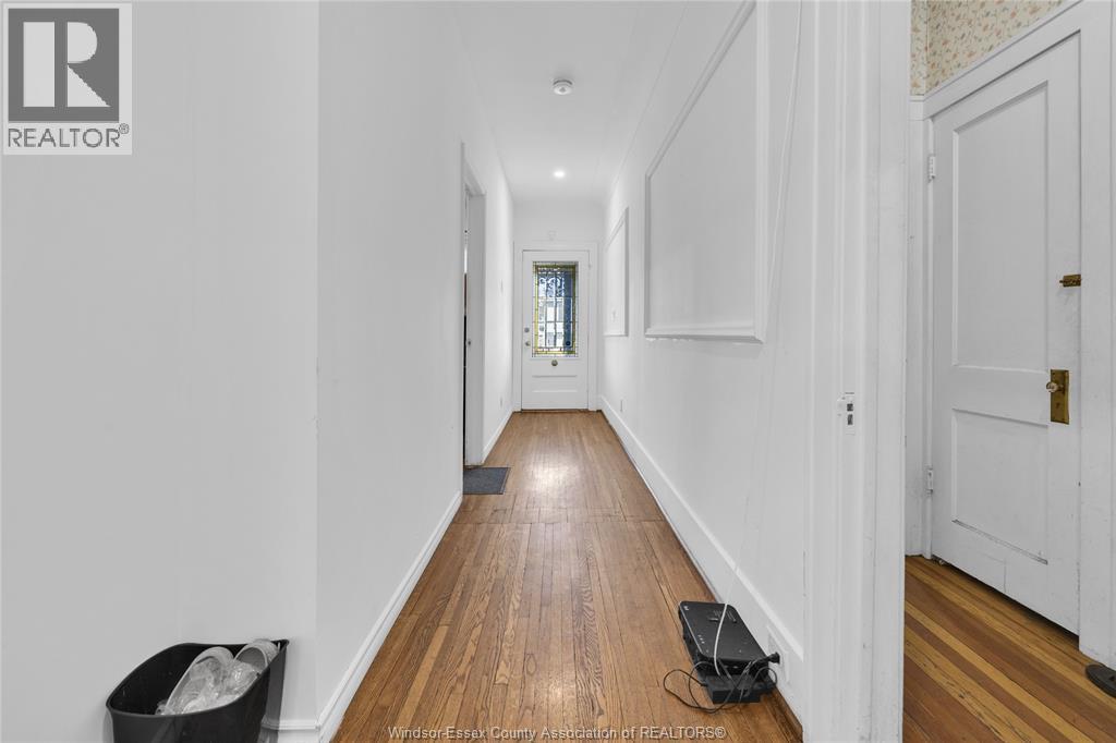 530-532 CAMPBELL AVENUE - 9