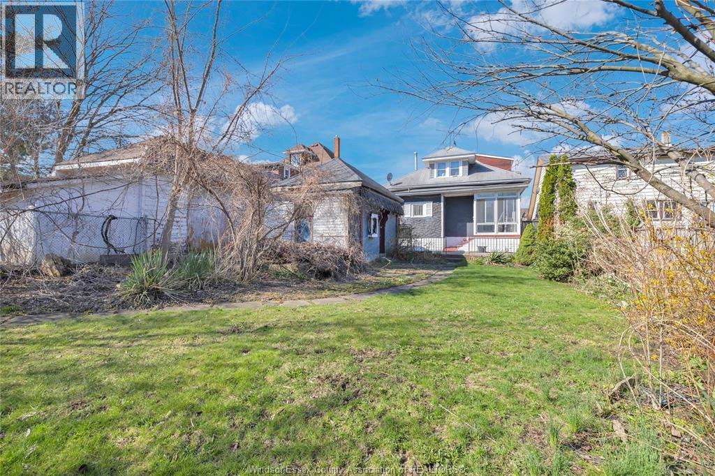 530-532 CAMPBELL AVENUE - 22