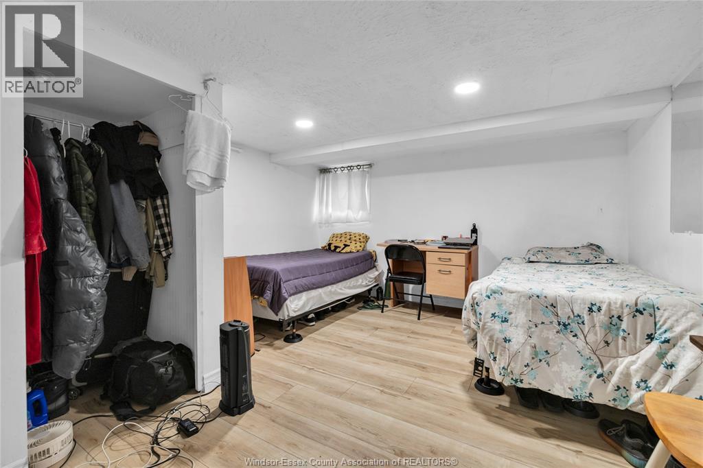 530-532 CAMPBELL AVENUE - 14