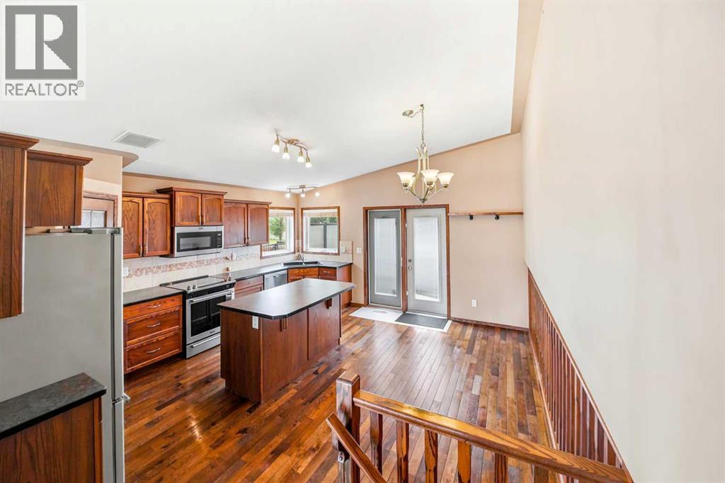 101 Oldring Crescent — photo 33
