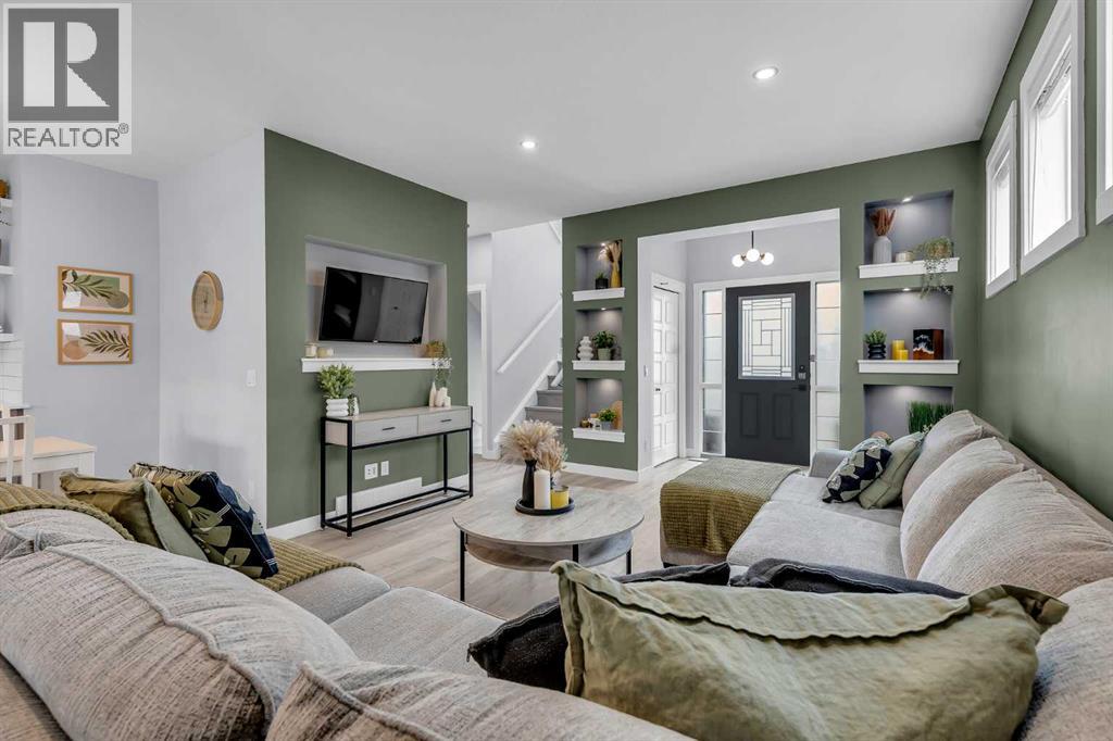 Chic built-in features throughout