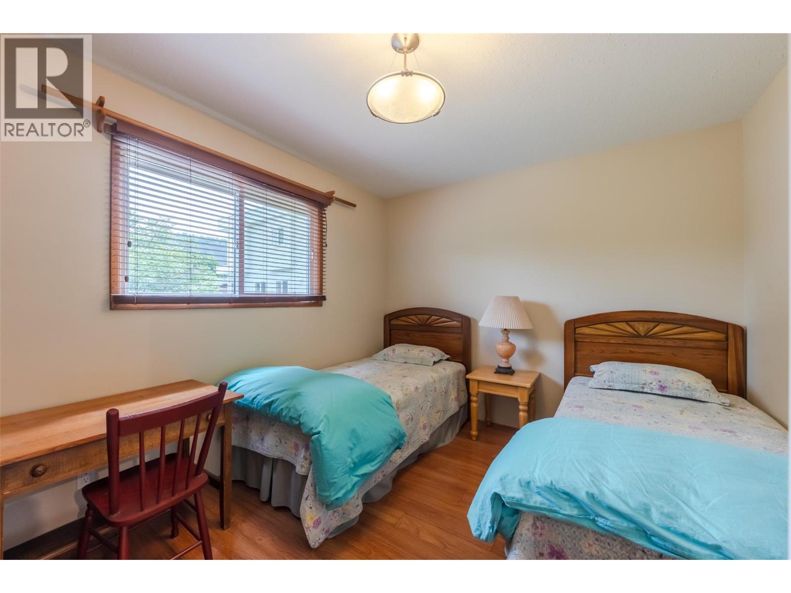 11819 Grant Avenue - 25