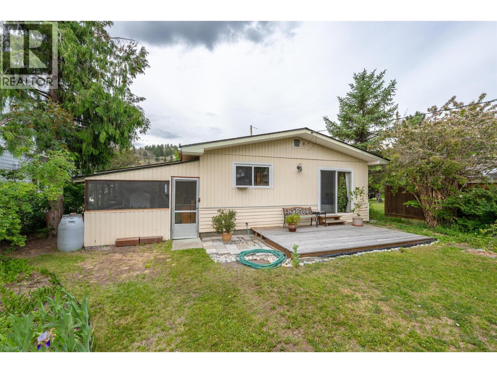 11819 Grant Avenue - 34