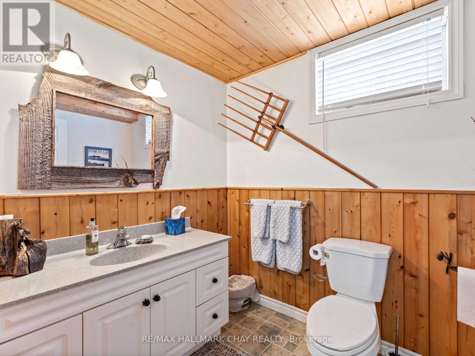 137 PICKEREL POINT ROAD - 37