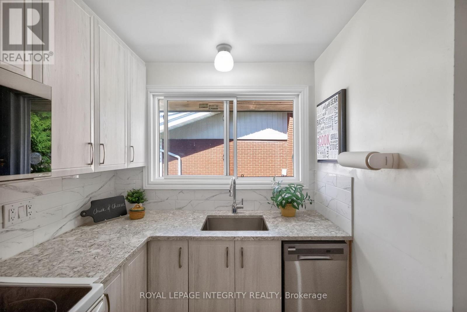 619 BLANCHARD CRESCENT - 14