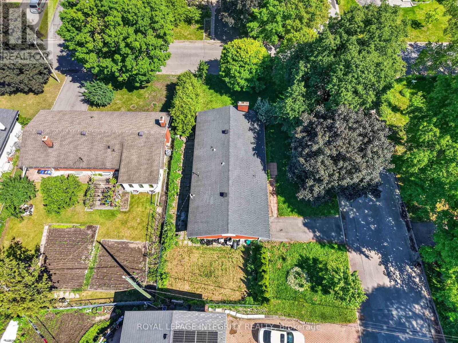 619 BLANCHARD CRESCENT - 37