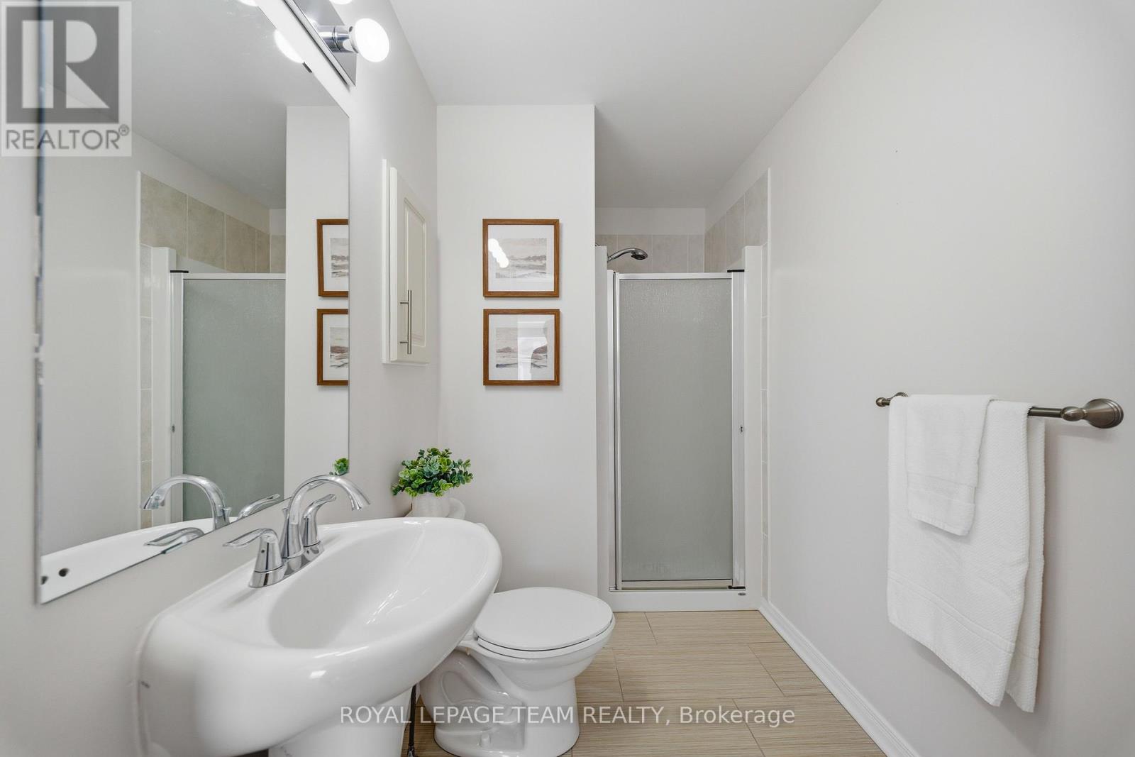 2 Bed, 3 Bath House for Sale in Ottawa – 441 SADAR PRIVATE, Ottawa – MLS# X13433210 - Image 19