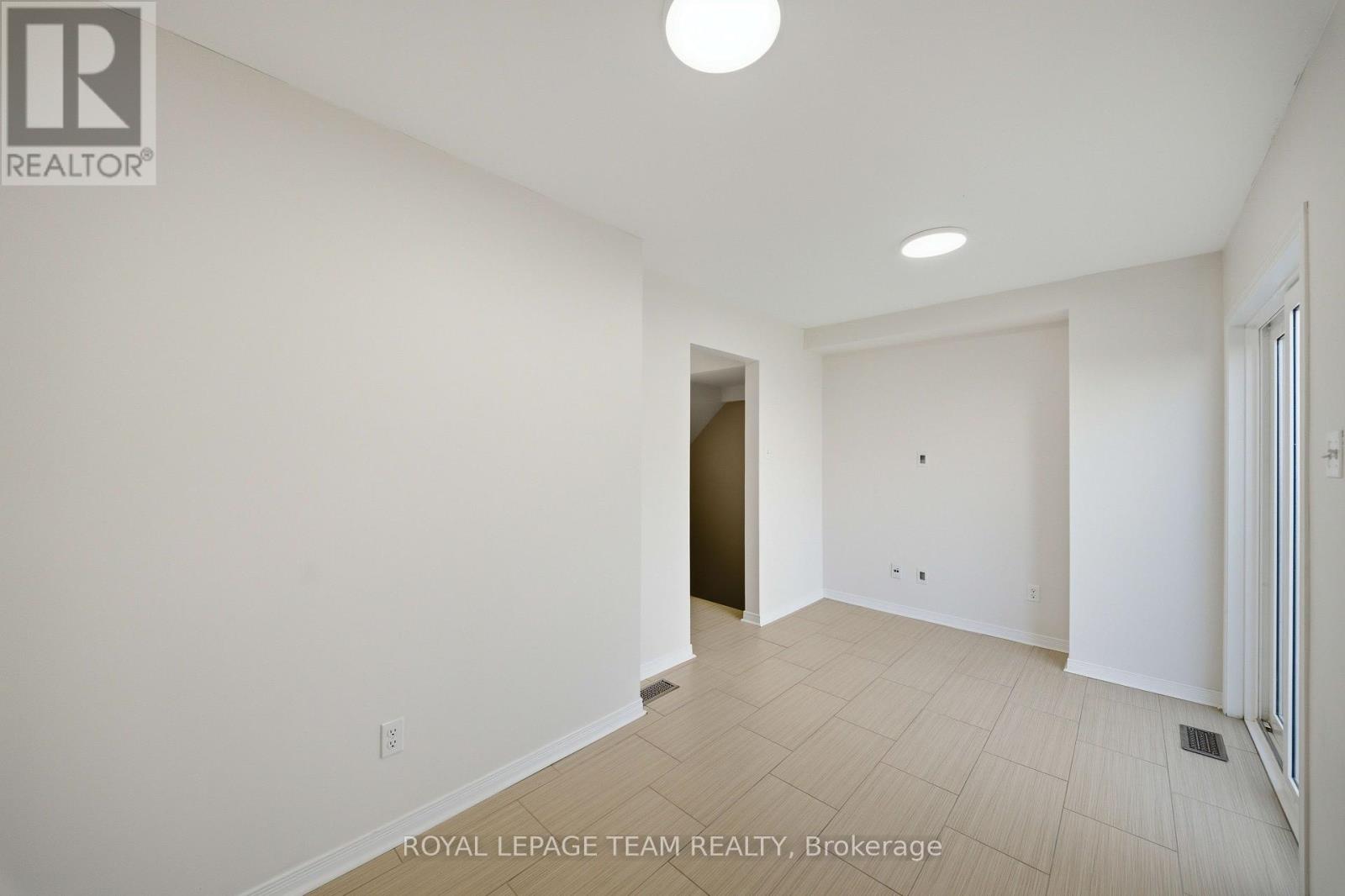 2 Bed, 3 Bath House for Sale in Ottawa – 441 SADAR PRIVATE, Ottawa – MLS# X13433210 - Image 25
