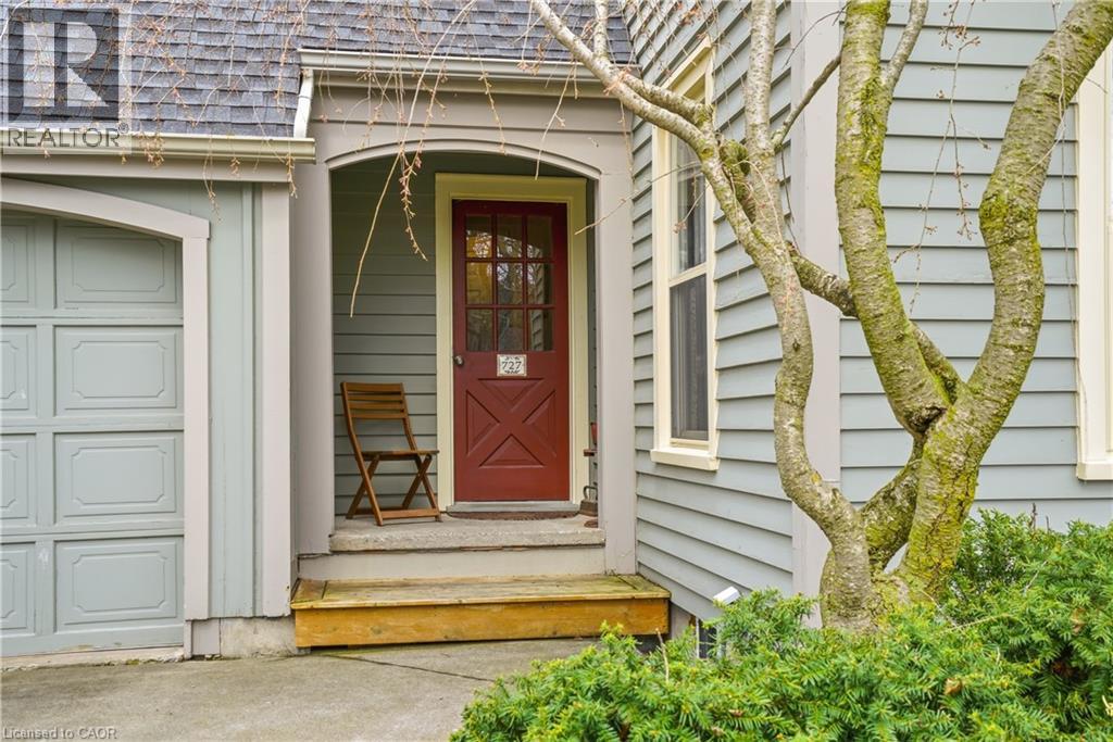 727 RYE Street - 8