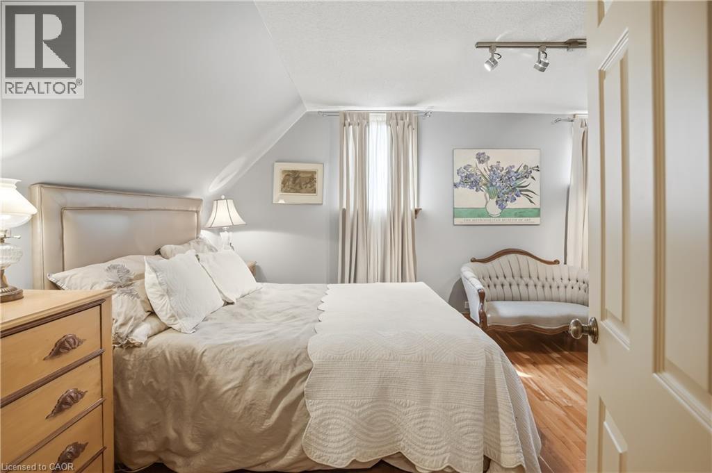 727 RYE Street - 27