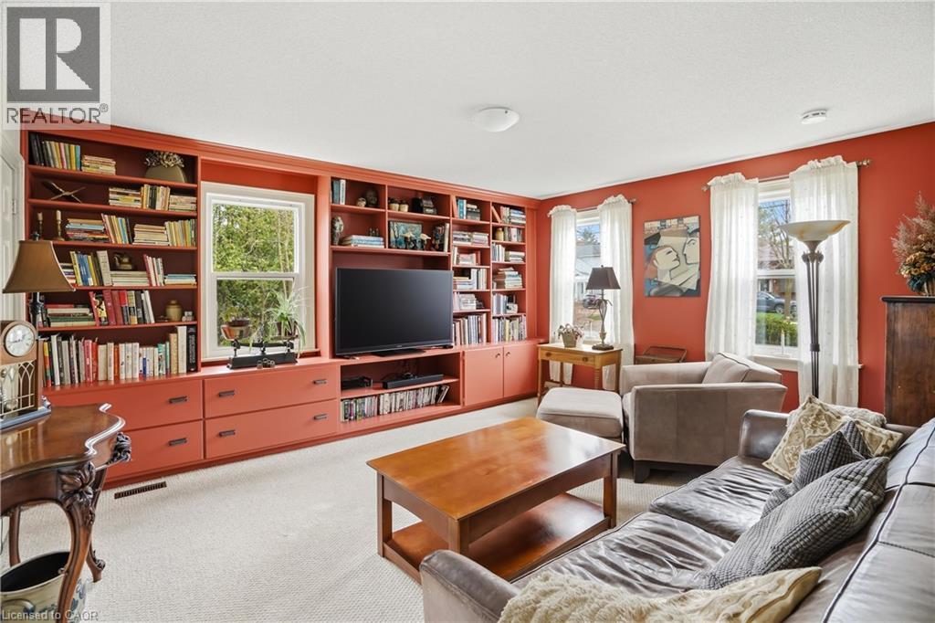 727 RYE Street - 24